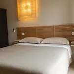 Re Umberto Oda ve Kahvaltı Milazzo